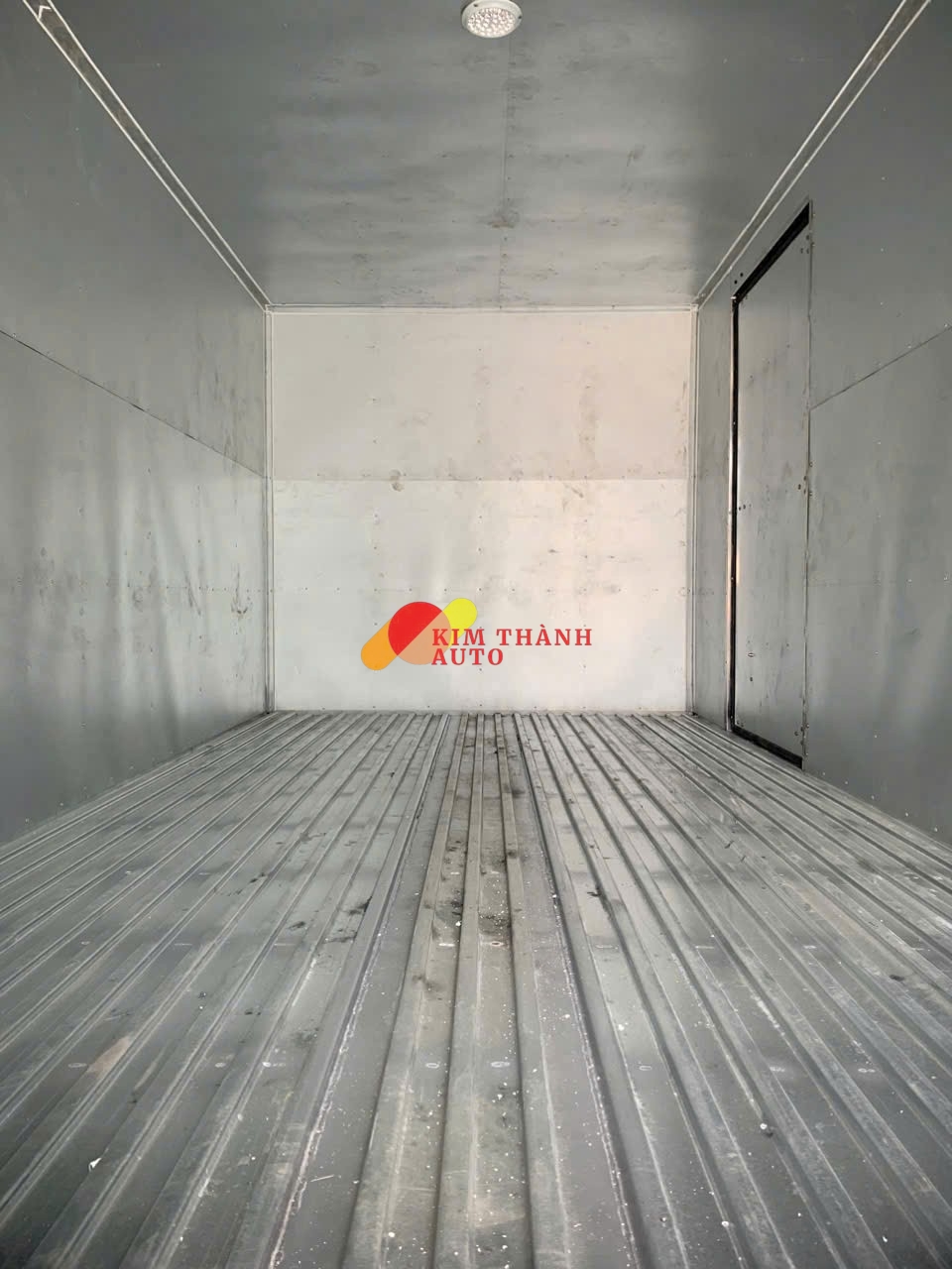 Xe tải Hyundai W11S 6.5 tấn thùng kín dài 5m - Ảnh 4