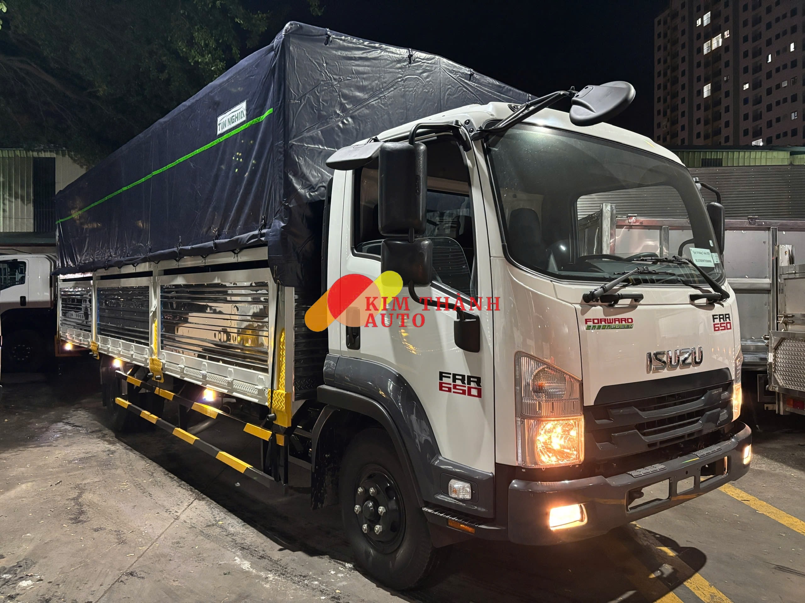Xe Tải Isuzu FRR650NE5 6.5 tấn thùng bạt - Ảnh 6