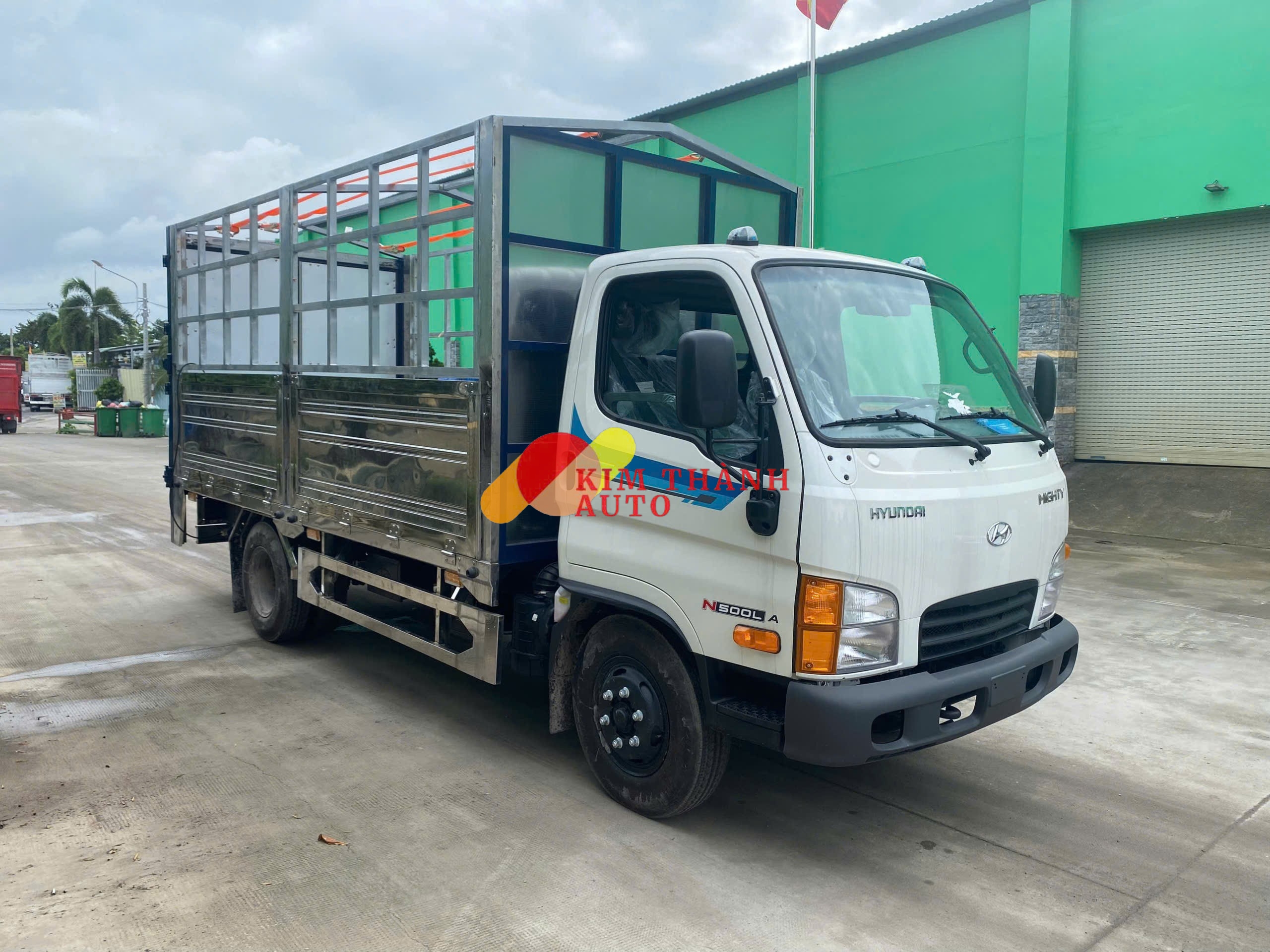 Xe tải Hyundai N500L 1.9 Tấn thùng bạt bửng nâng - Ảnh 6