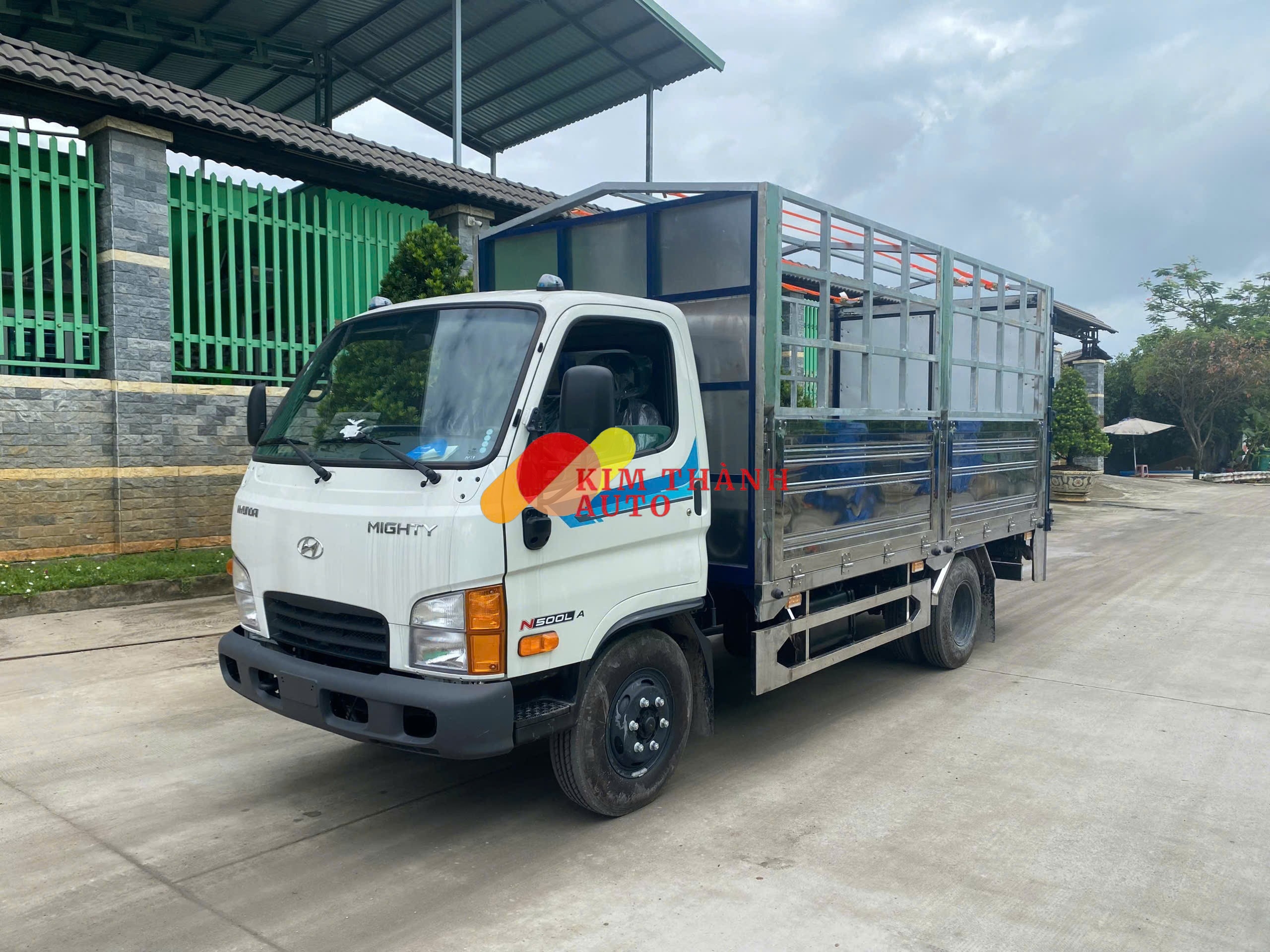 Xe tải Hyundai N500L 1.9 Tấn thùng bạt bửng nâng - Ảnh 4