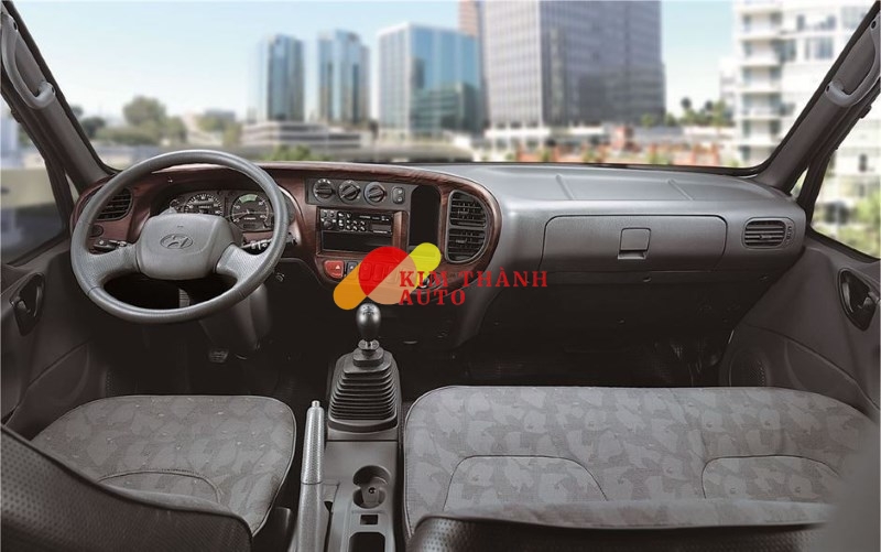 Xe Hyundai 6.8 Tấn W11SL Thùng Kín Composite 5m7 - Ảnh 7