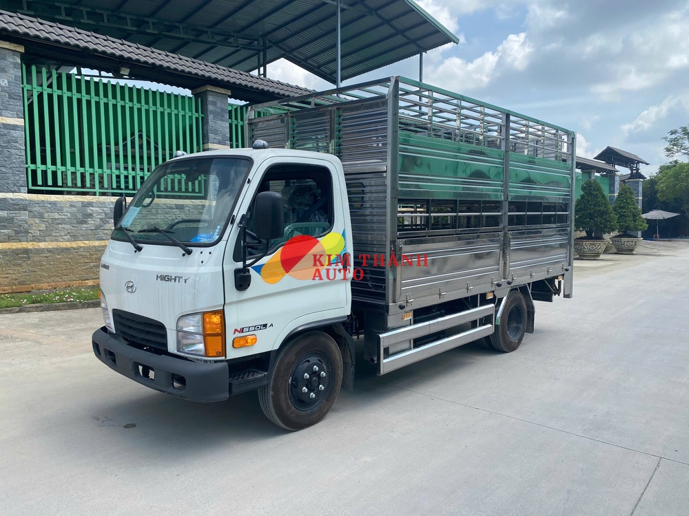 Xe Hyundai N550 LA Chở Gia Súc 1T9 - Ảnh 2