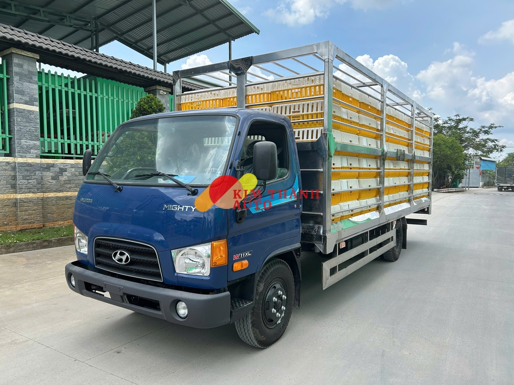 Xe Tải Hyundai W11XL 6.5 Tấn Thùng Chở Gia Cầm 6m3 - Ảnh 6