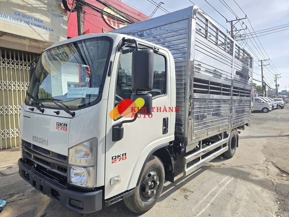 Xe Isuzu QKR270 2.4 Tấn Thùng Chở Gia Súc - Ảnh 2