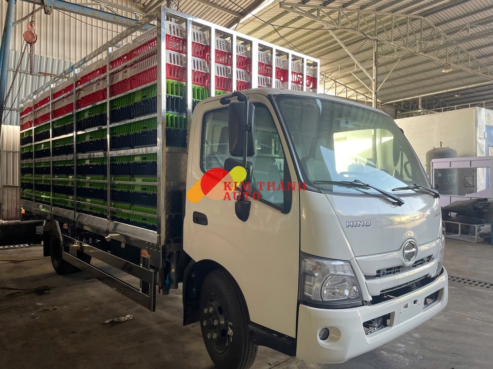 Xe Hino XZU730L Chở Gia Cầm 224 Lồng - Ảnh 4