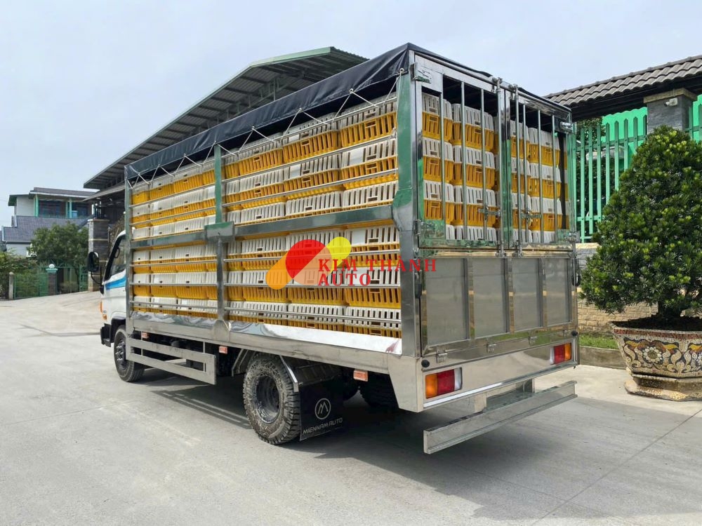 Xe Hyundai W11S 6T5 Thùng Chở Gia Cầm 4M9 - Ảnh 4